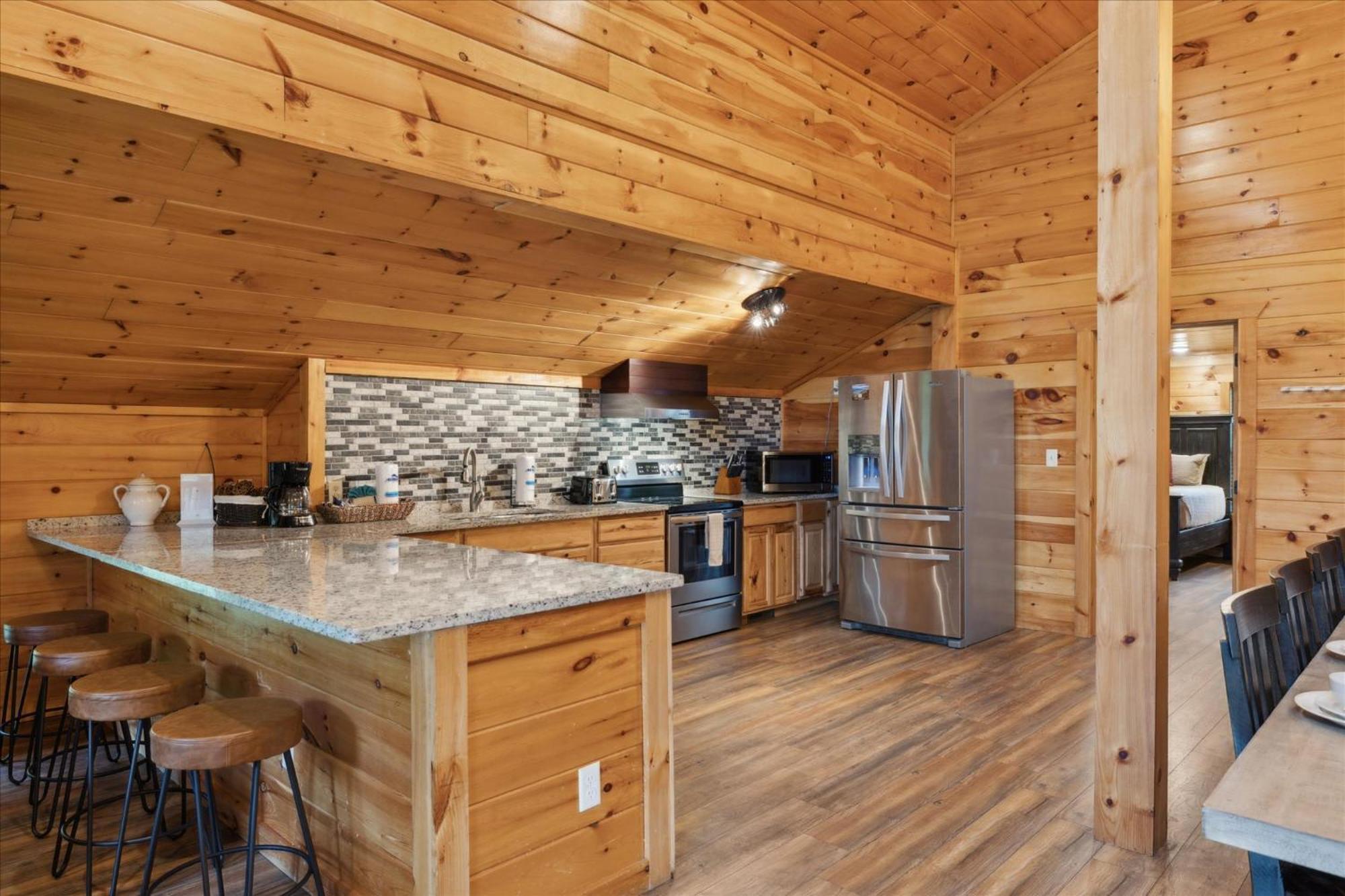 Hot Tub Fire Pit Game Room Theater Easy Access Sleeps 12 - Black Bear Lodge Pigeon Forge Eksteriør billede