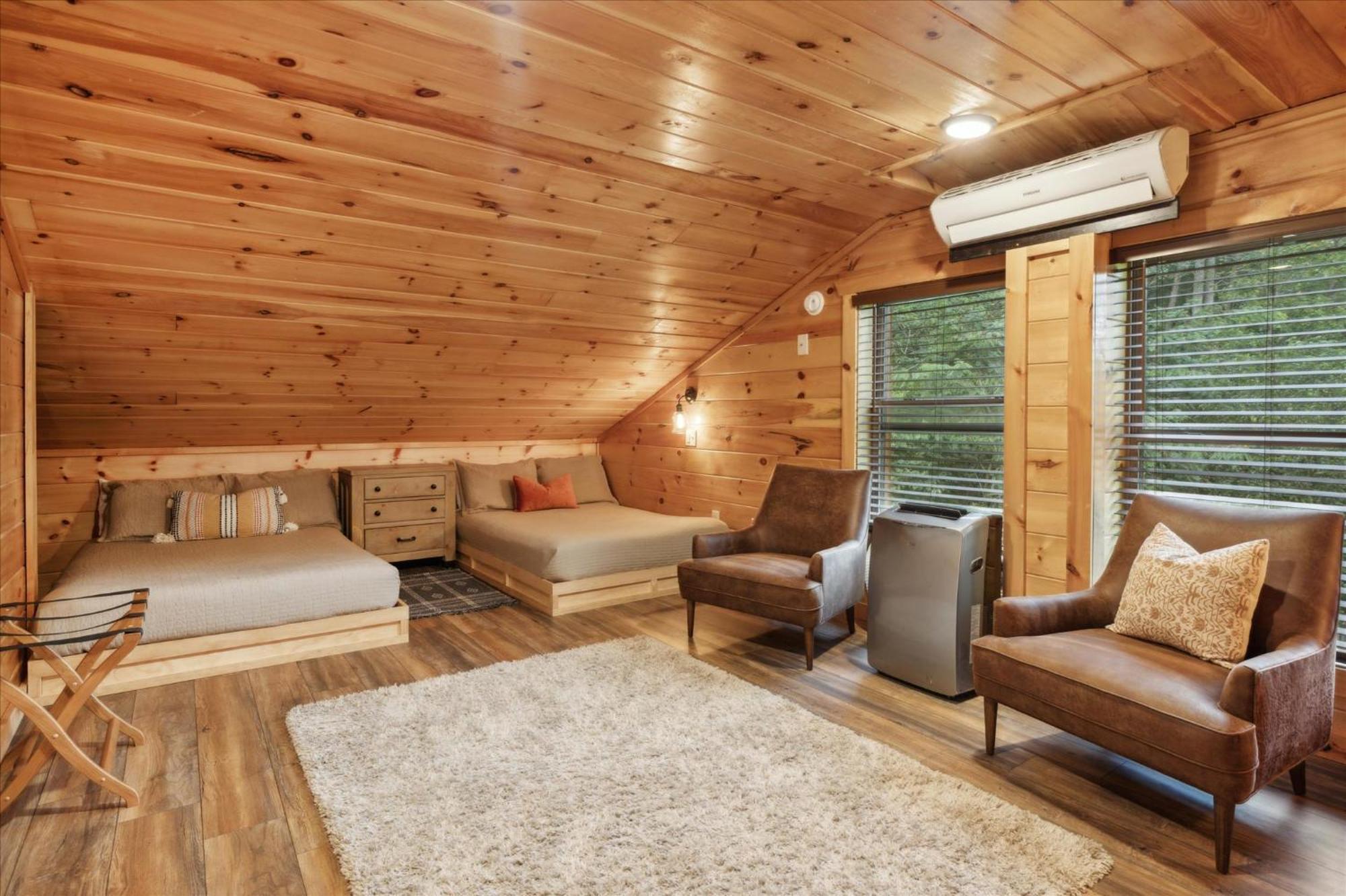 Hot Tub Fire Pit Game Room Theater Easy Access Sleeps 12 - Black Bear Lodge Pigeon Forge Eksteriør billede