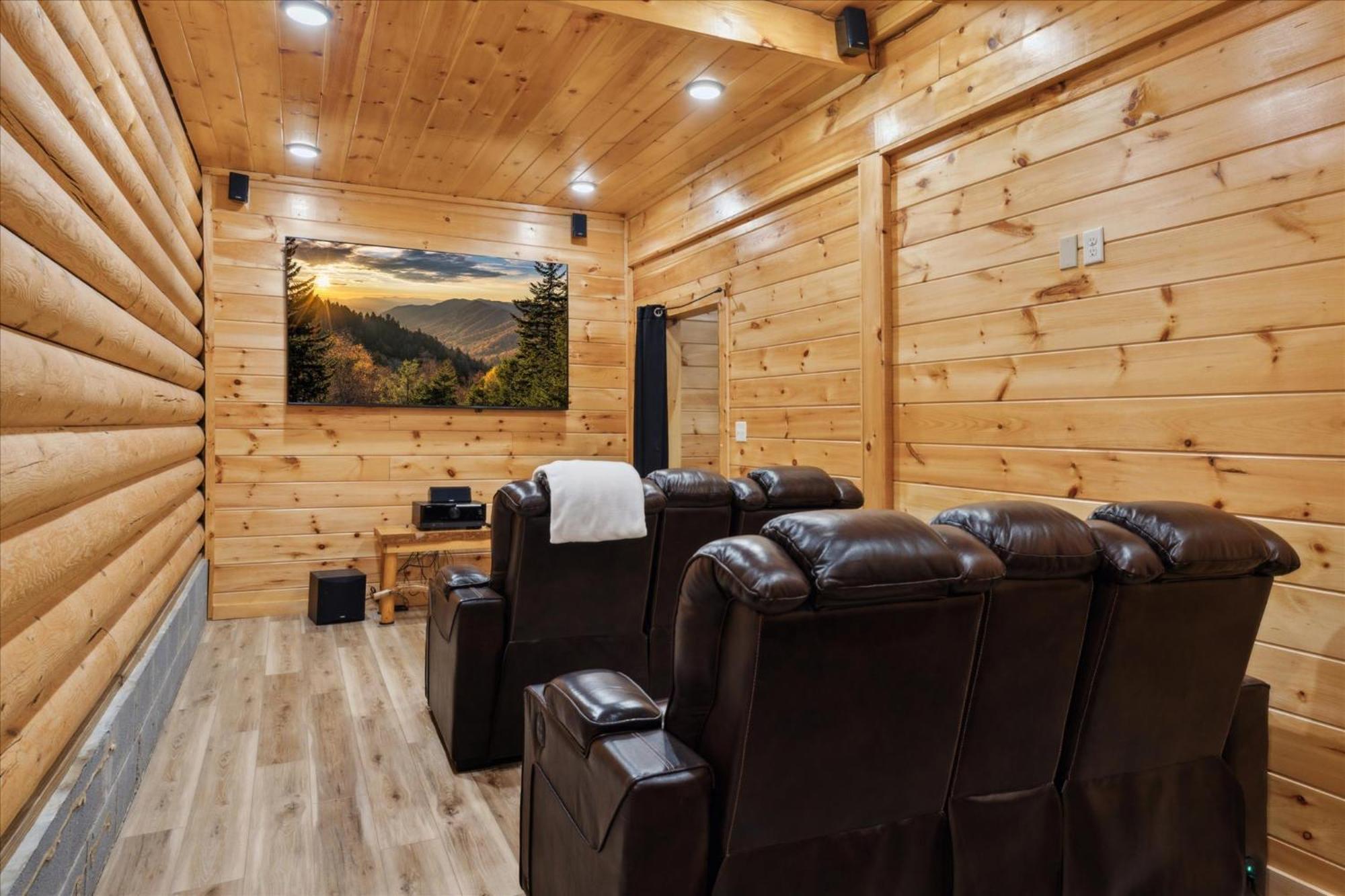 Hot Tub Fire Pit Game Room Theater Easy Access Sleeps 12 - Black Bear Lodge Pigeon Forge Eksteriør billede